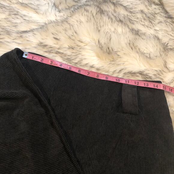 NWT LF. Rosebullet Black Cord Goth Mini Skirt - Picture 5 of 8